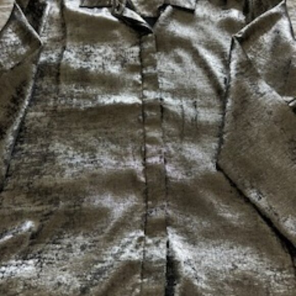 Evereve Shimmering Silver Button Down Shirt "Florence Foil Shirting" small - Picture 8 of 9